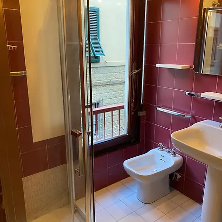 Cozy With Access To Garden Apartment
